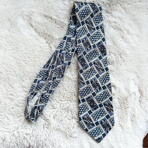 Vintage Disney Mickey‎ Mouse Paisley Print Silk Tie  
4″ x 59″ Blue Card Tie